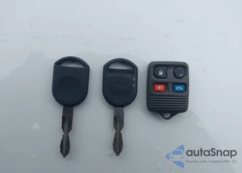 2005 Mercury Grand Marquis Ls/Lse z USA, uszkodzony, nr VIN 2MEFM75W35X655166